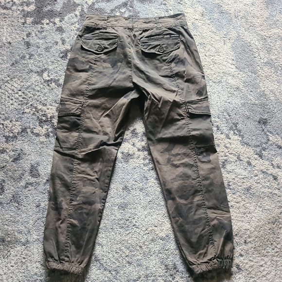 Camo Cargo Pants - Picture 4 of 5